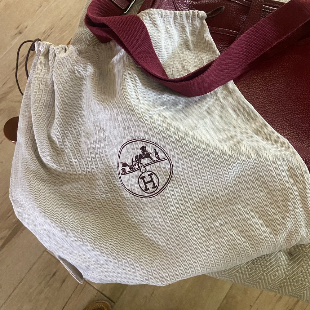 Women’s Red Leather Hermes knock-off Cross-Body Bag